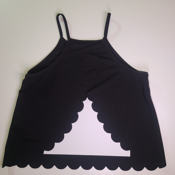 NWOT Boohoo Petite Scallop Top - Picture 5 of 5